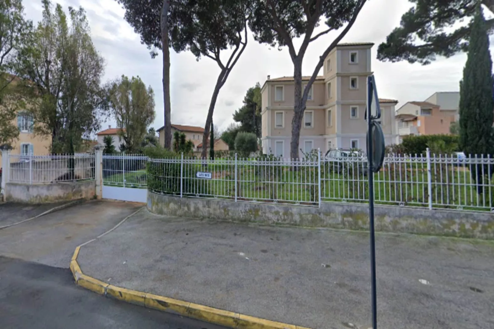 Résidence Les Bastides De La Mer-Buitenkant zomer