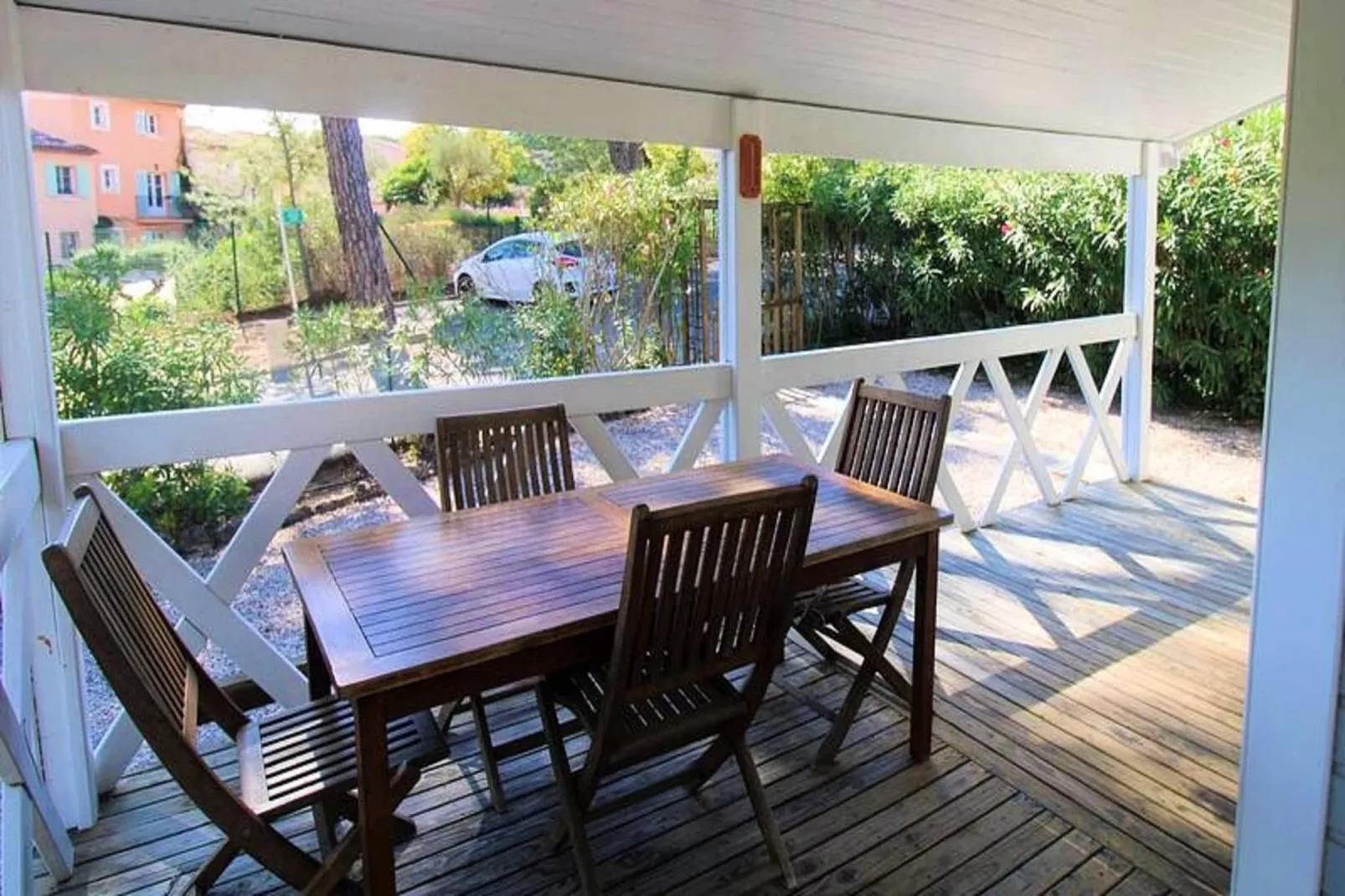 Résidence Parc Oasis-Buitenkant zomer