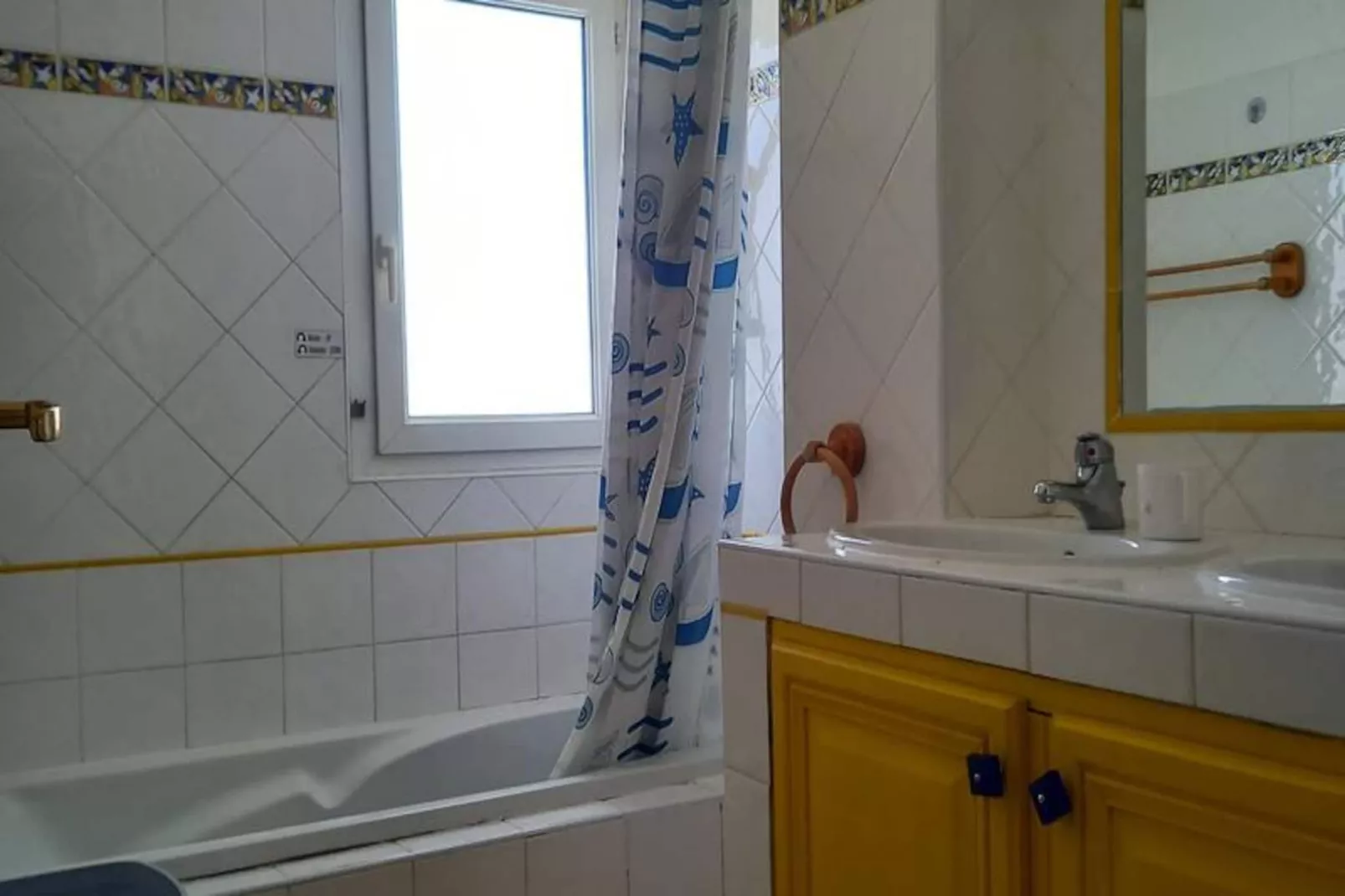 Appartement 9 personnes à 600 mètres de la plage-Image-tags.