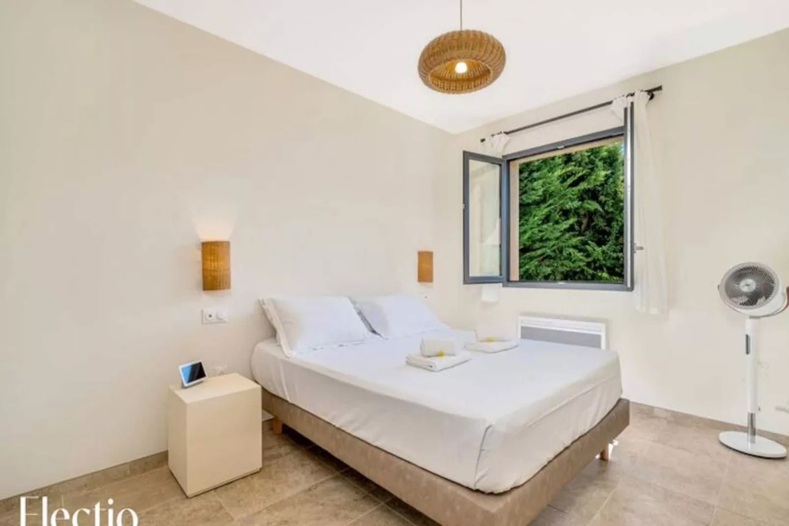 Villa Oliveda | Piscine & Salon Cin&eacute;ma-Image-tags.