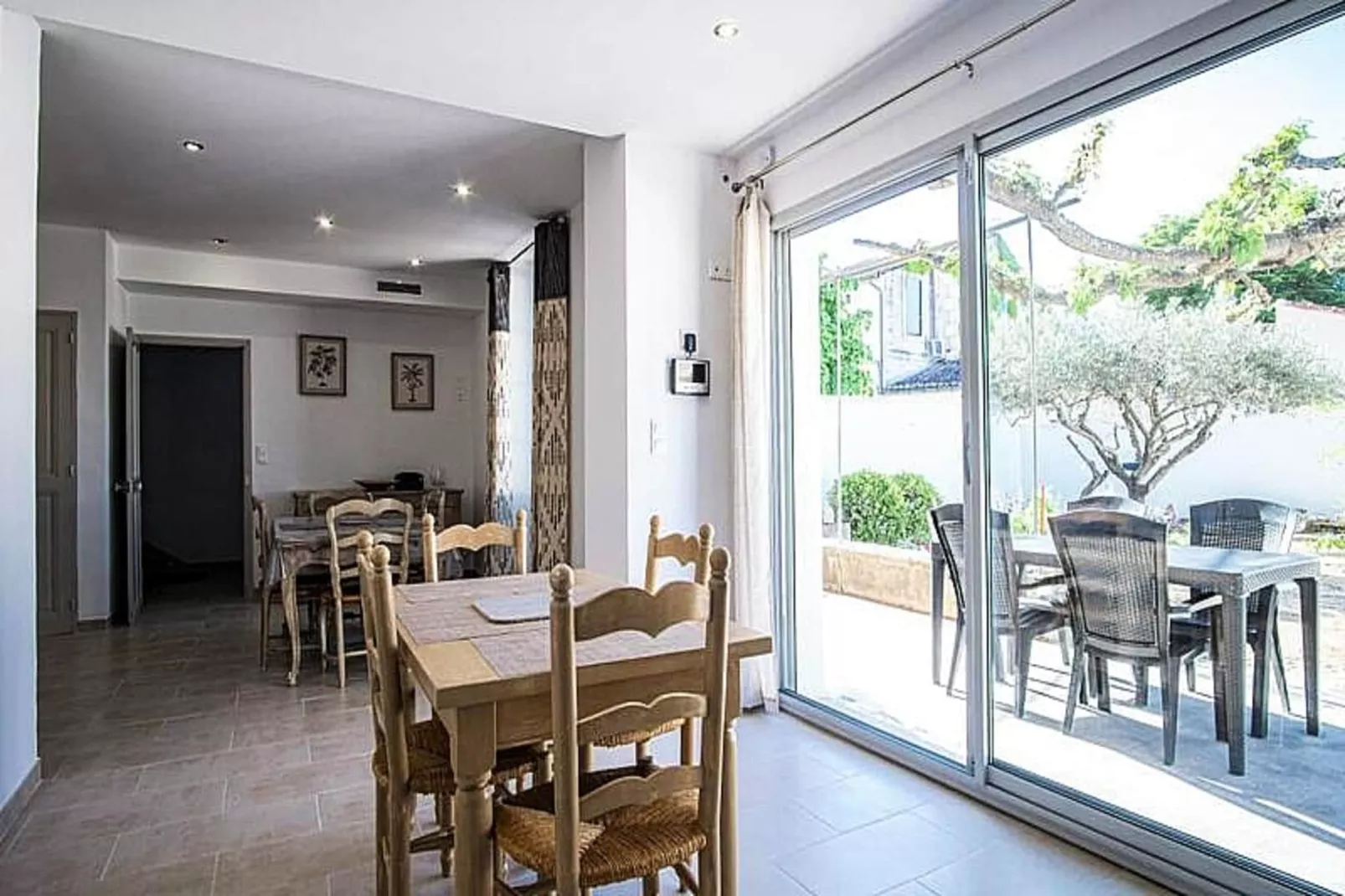 Maison Avec Jardin Proche Du Centre-ville Isle-sur-la-sorgue-Woonkamer