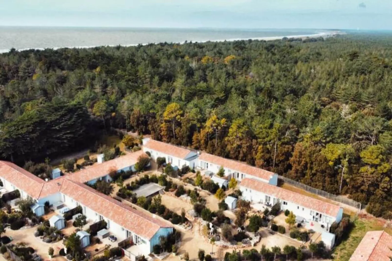 Villa Br&eacute;sil - Domaine Le Sherwood-Buitenkant zomer