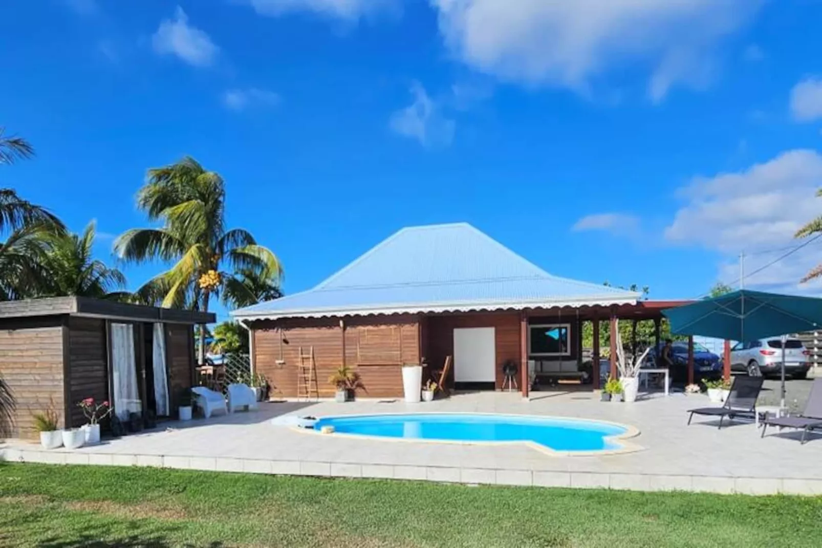 Villa Tyno-Image-tags.