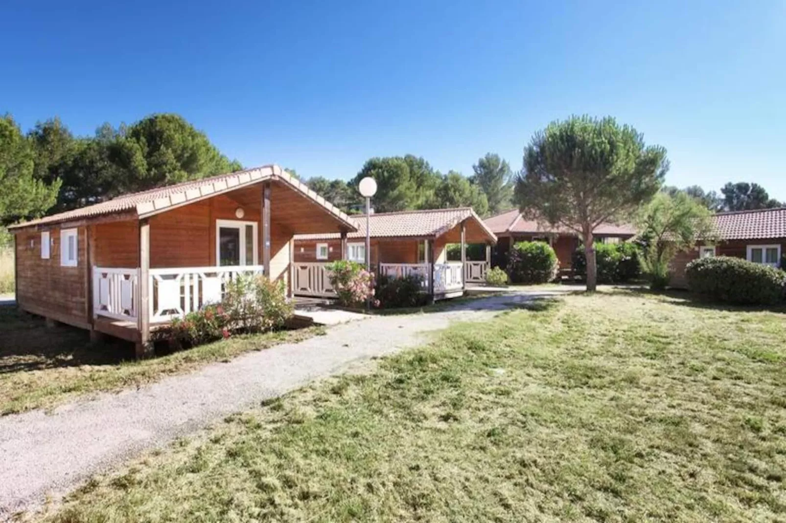 Résidence Odalys Shangri-La-Image-tags.