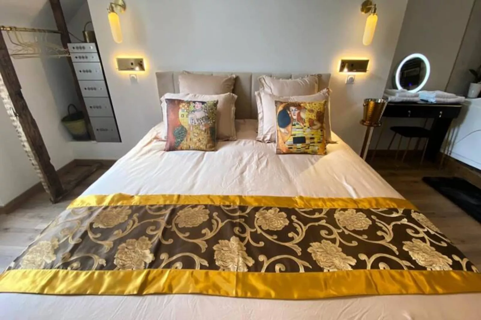 19a - Le Septi&egrave;me Ciel, Cocoon Lover-Image-tags.