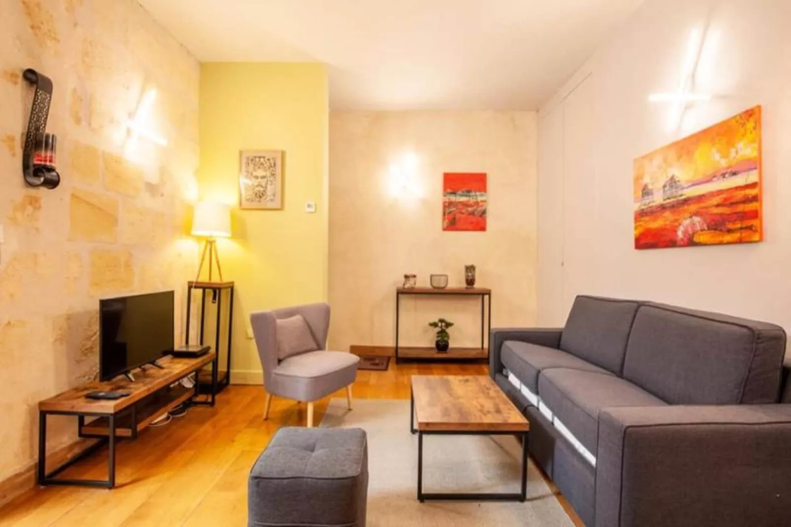 Superbe Appartement &agrave; La Belle Pierre Pour 4 Dans La Rue Des Antiquaires-Buitenkant zomer