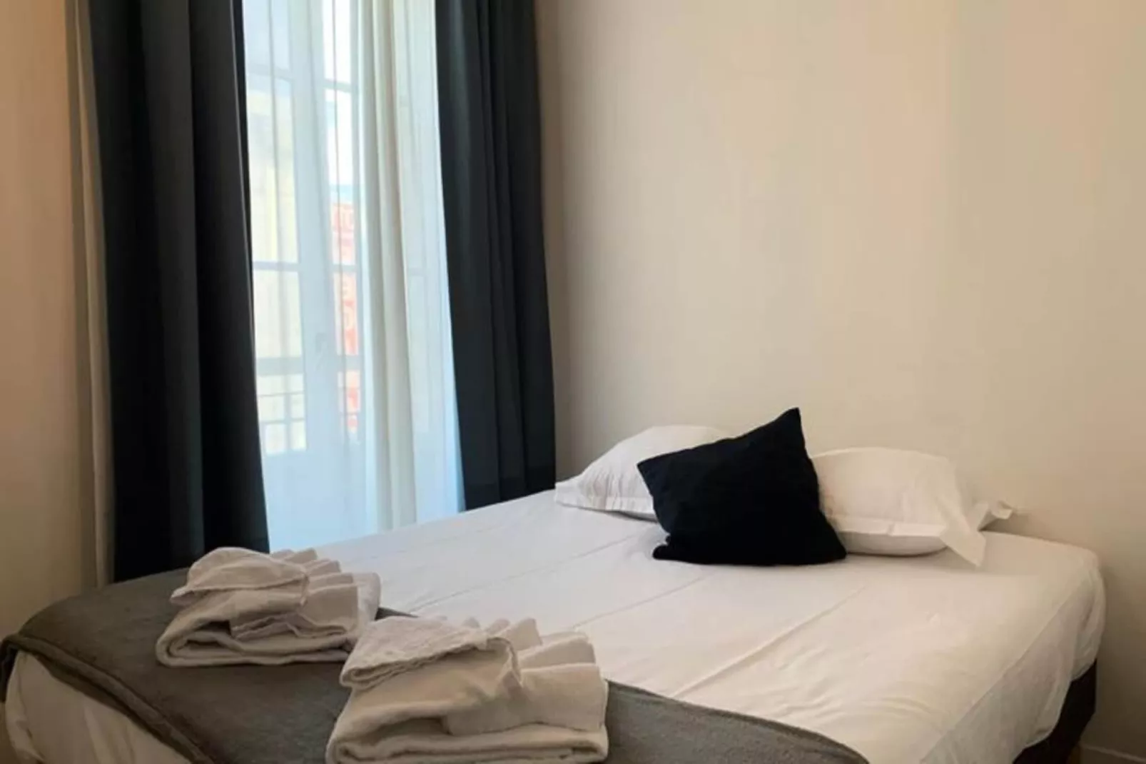 Appartement Lumineux &agrave La Pierre Bordelaise Plein Centre Pour 4 Personnes-Buitenkant zomer