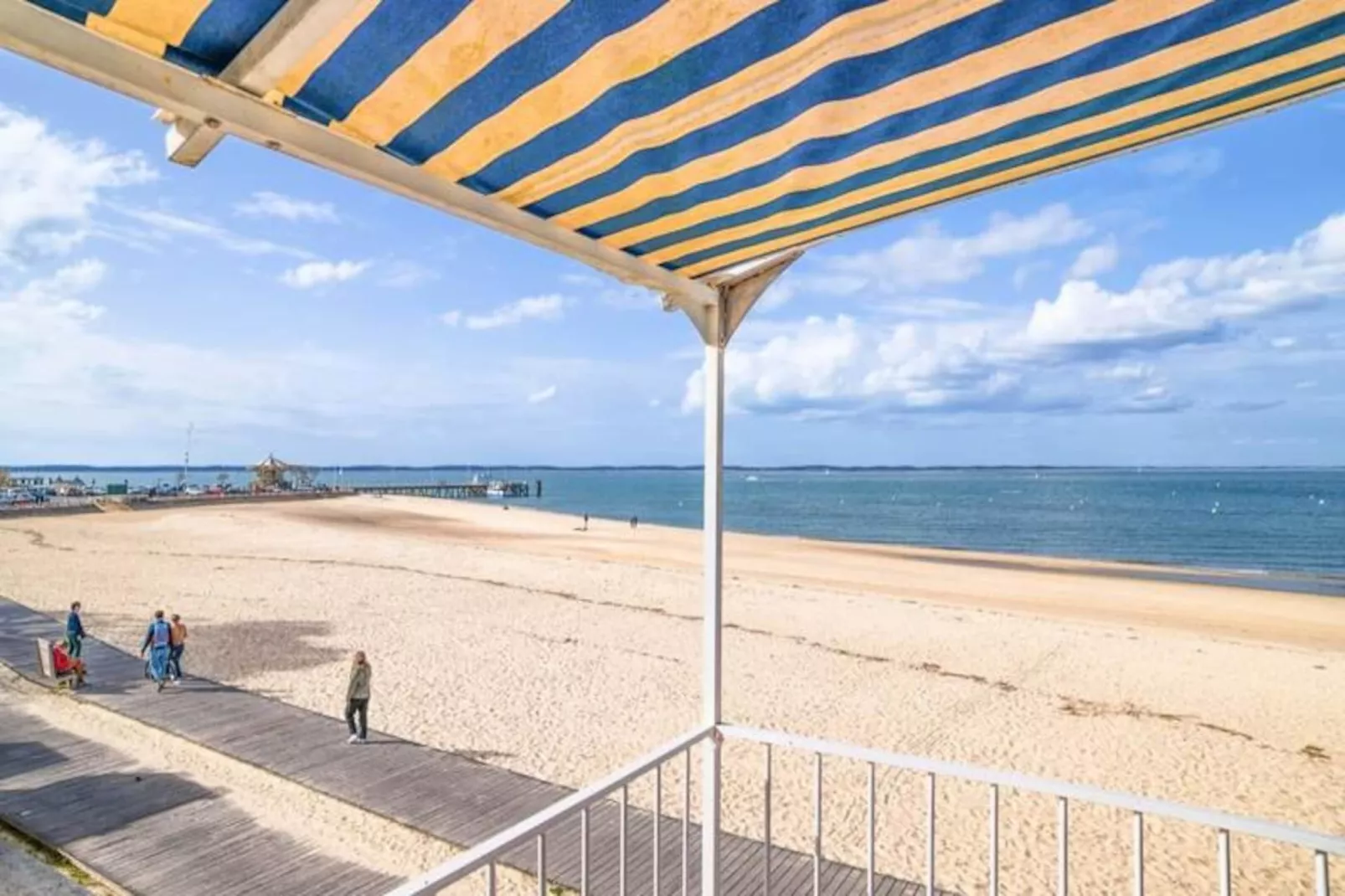 Somptueuse Demeure Arcachonnaise De Caract&egrave;re Avec Acc&egrave;s Direct &agrave; La Plage-Image-tags.