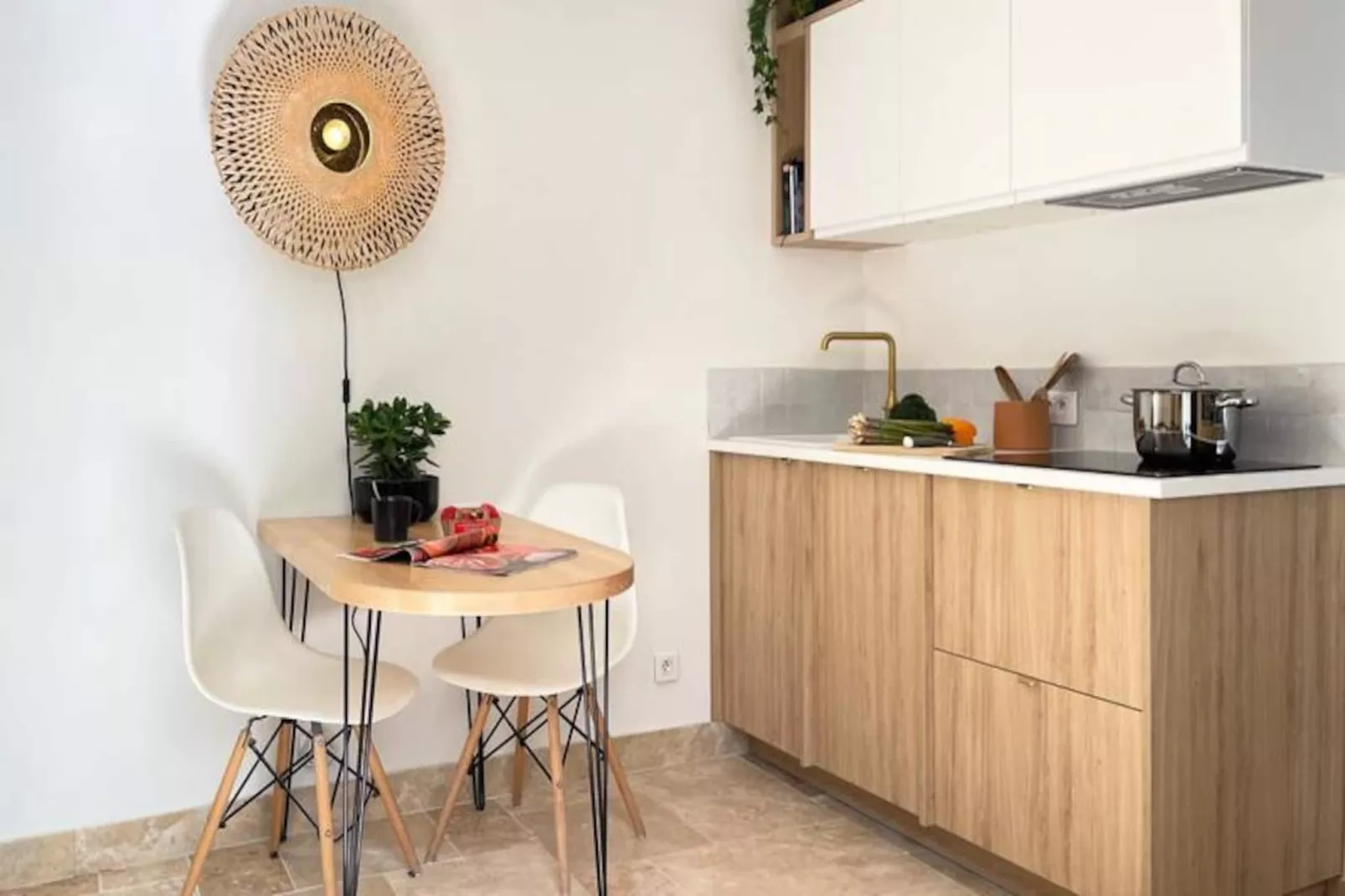 La Terrasse Bazille-Image-tags.