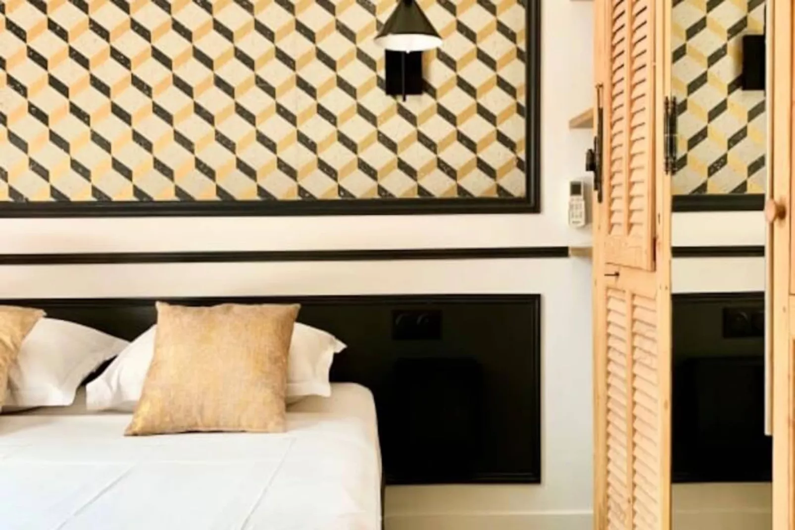 Home Chic Home - Les Suites De La Com&eacute;die - Suite2-Image-tags.