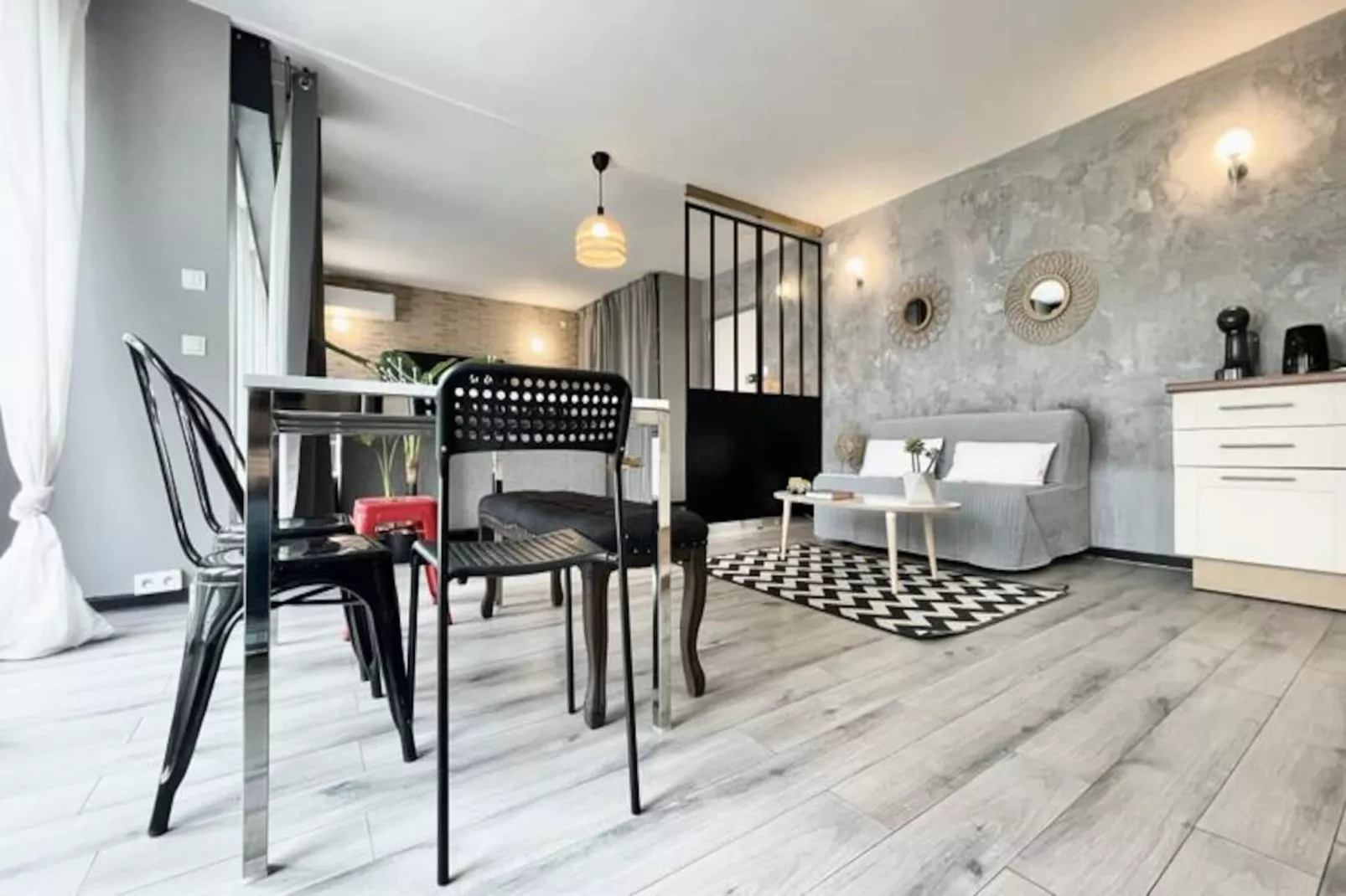 | Le Contemporain ⚙️| 6 Couchages | Wifi, Tram |-Image-tags.