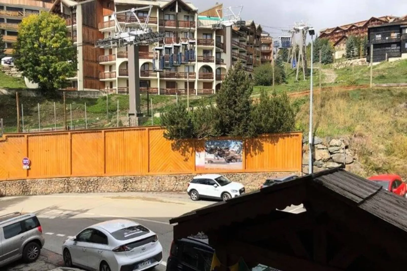 Résidence Maison De L'alpe-Buitenkant zomer