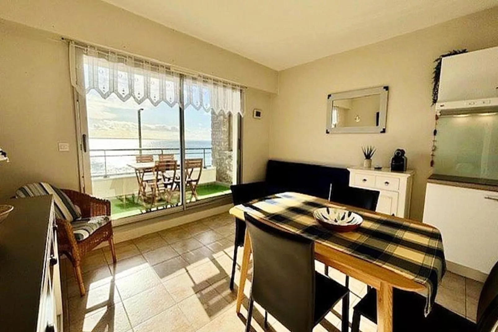 Résidence Ty Breiz-Eetkamer