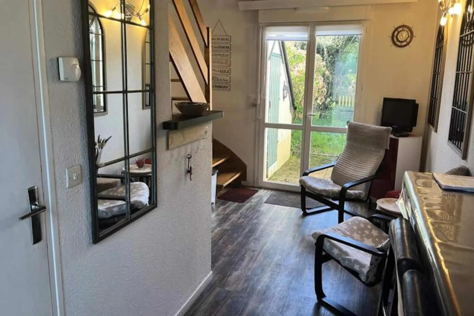 Résidence Kerhoat Elle-Image-tags.