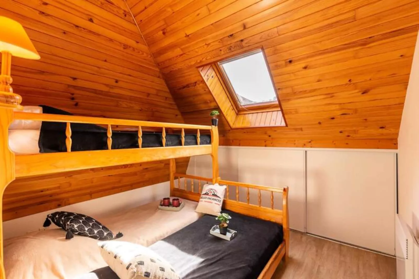 Résidence Arches Daure Bata-Image-tags.