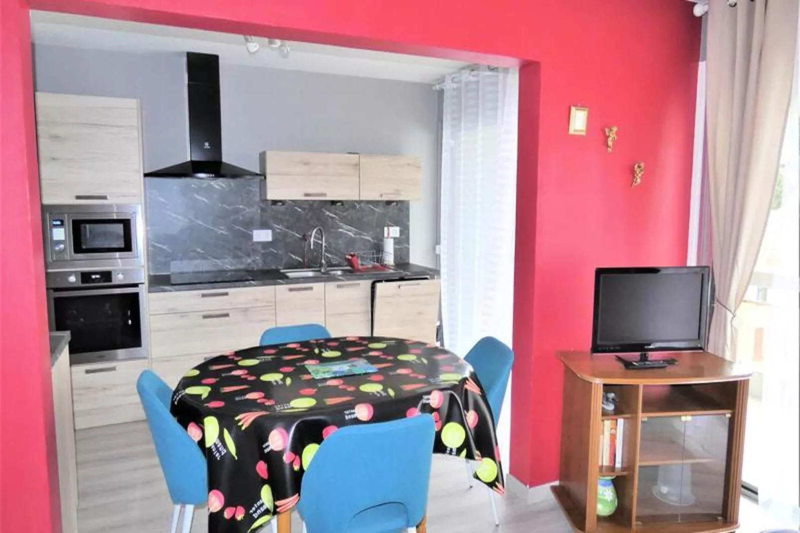 Résidence L'elvire-Eetkamer