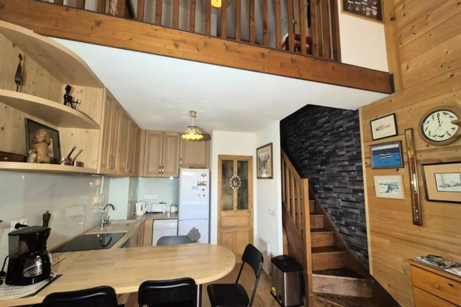 Appartement Familial Au Revard, Vue Sur Le Jardin D'enfant Et Pistes-Image-tags.