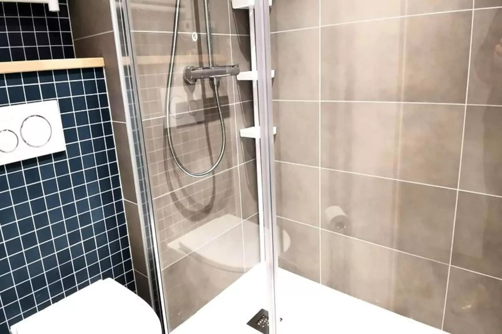 Résidence Cotes-Badkamer