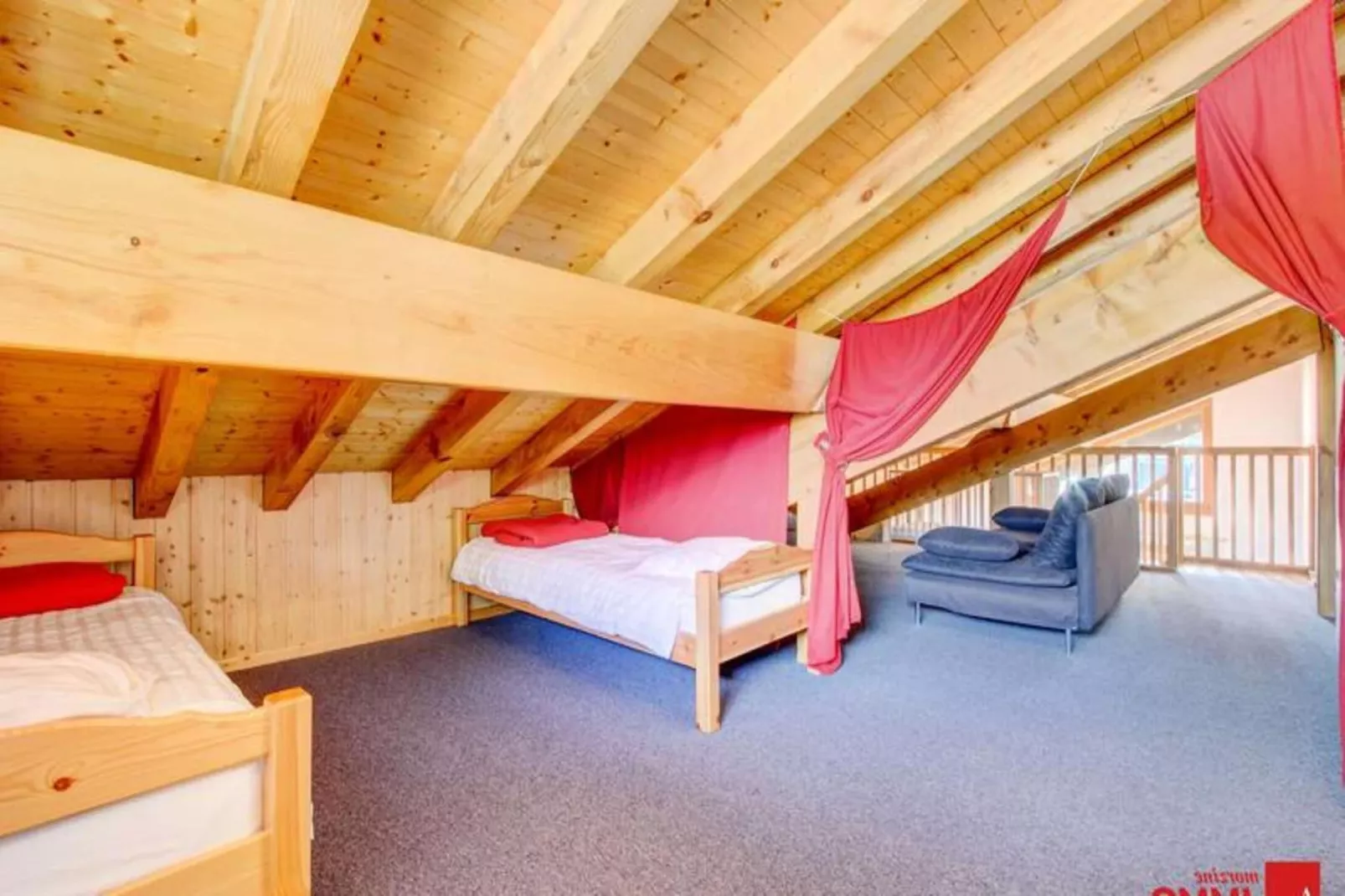 Résidence Jeanette-Buitenkant zomer