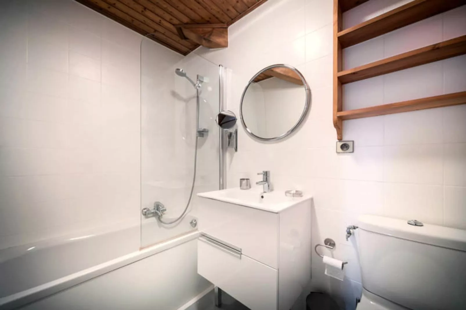 Résidence Morzna-Badkamer