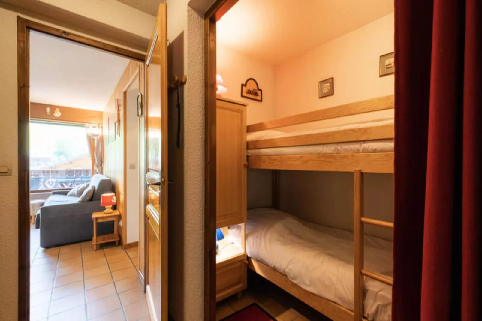 Résidence Domanial B-Buitenkant zomer