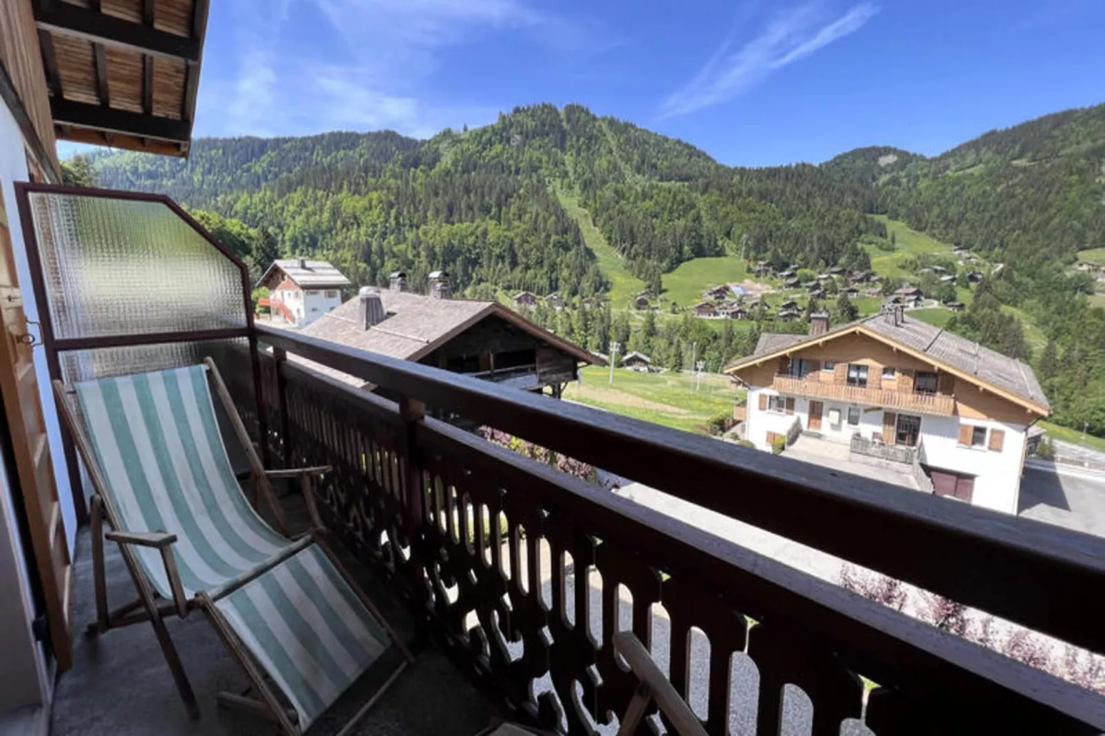 Appartements à La Clusaz-Buitenkant zomer