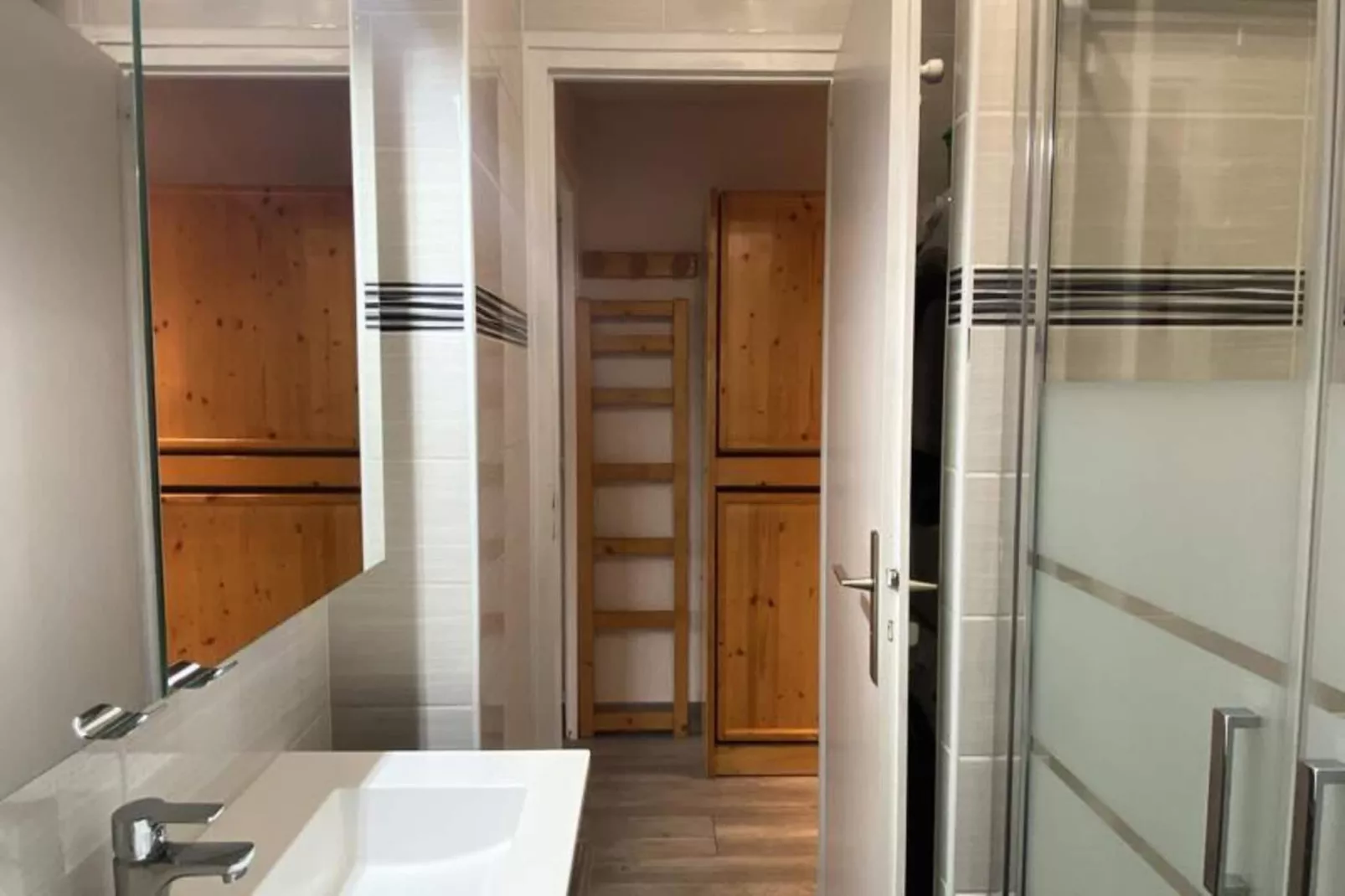 Résidence Granges B-Badkamer