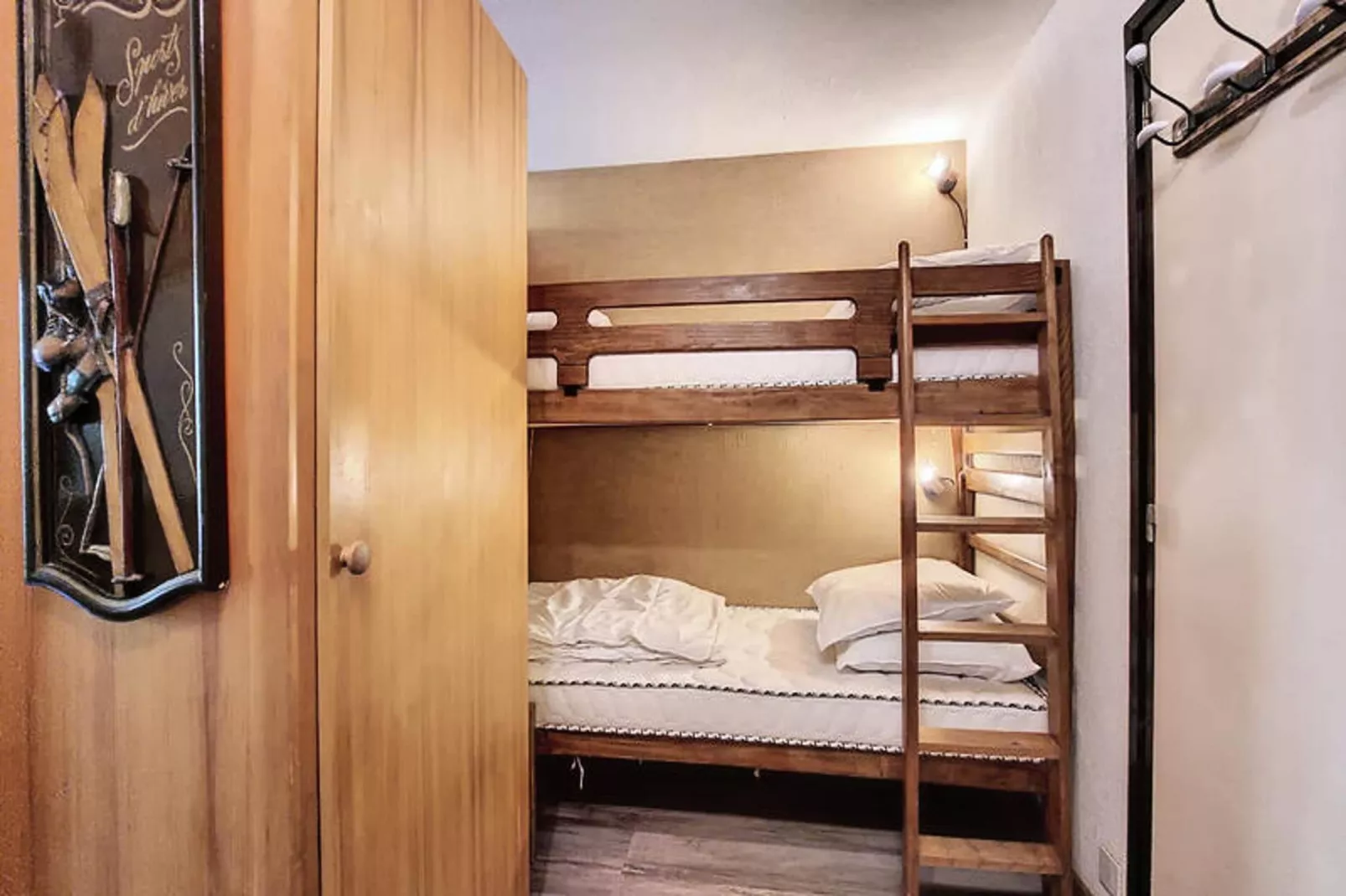 Studio à Saint Jean d'Aulps-Slaapkamer