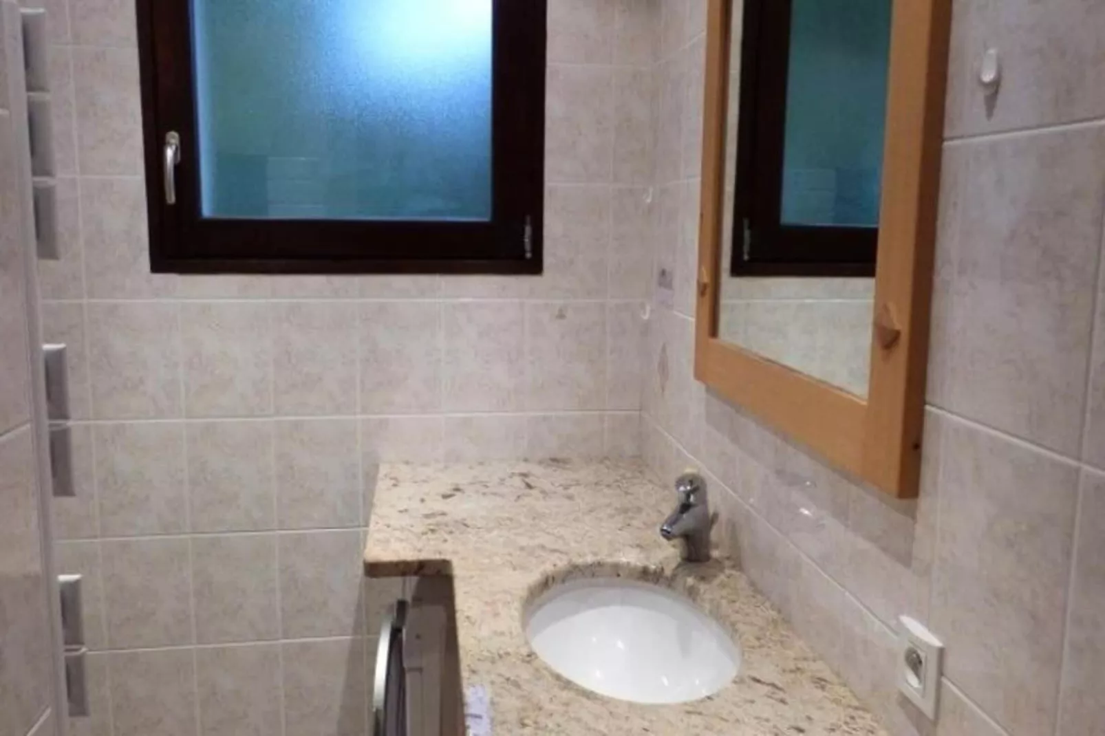 Résidence Acacia-Badkamer