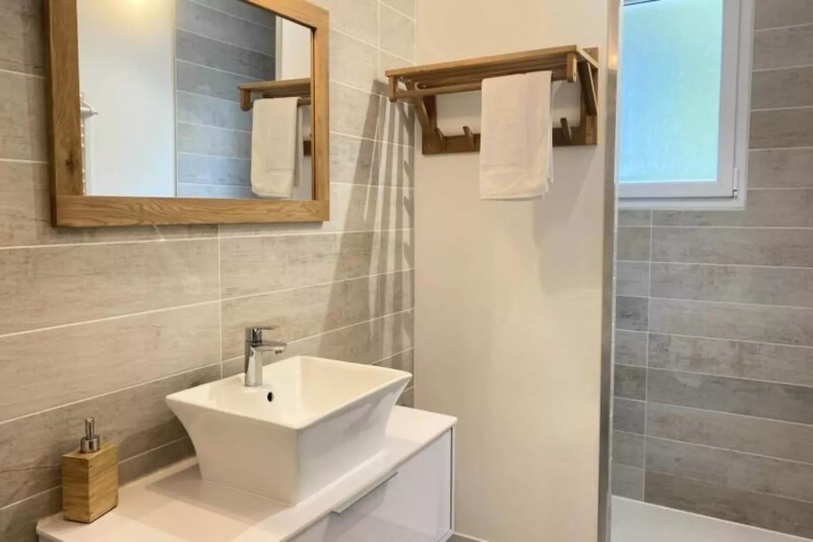 Villa Hawa&iuml; - Domaine Le Sherwood-Woonkamer