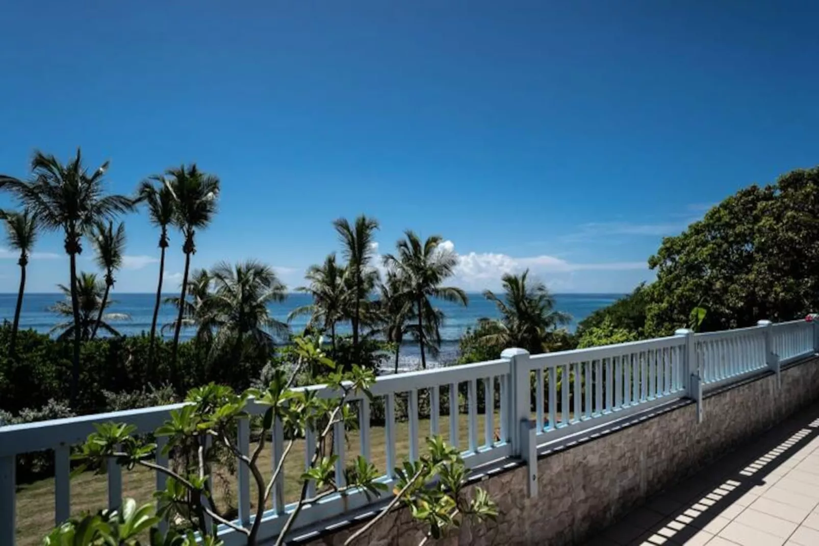 Villa Blue Horizon-Image-tags.