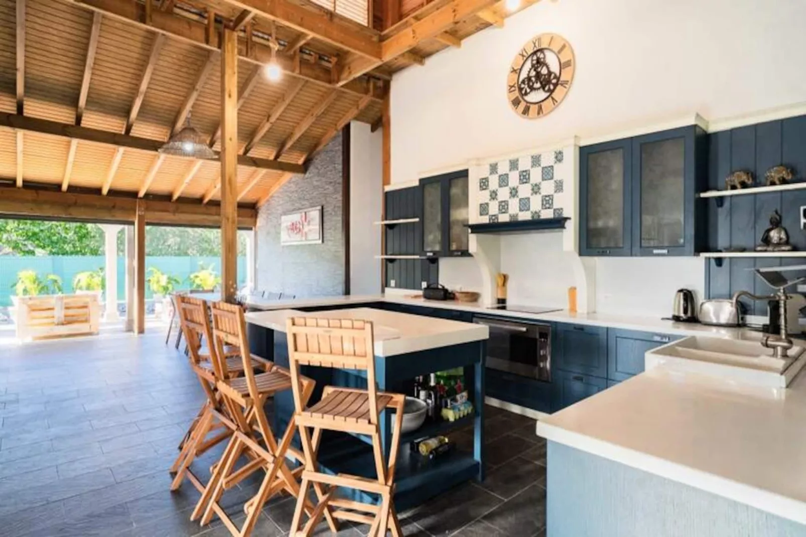 Villa Des Rochers-Image-tags.