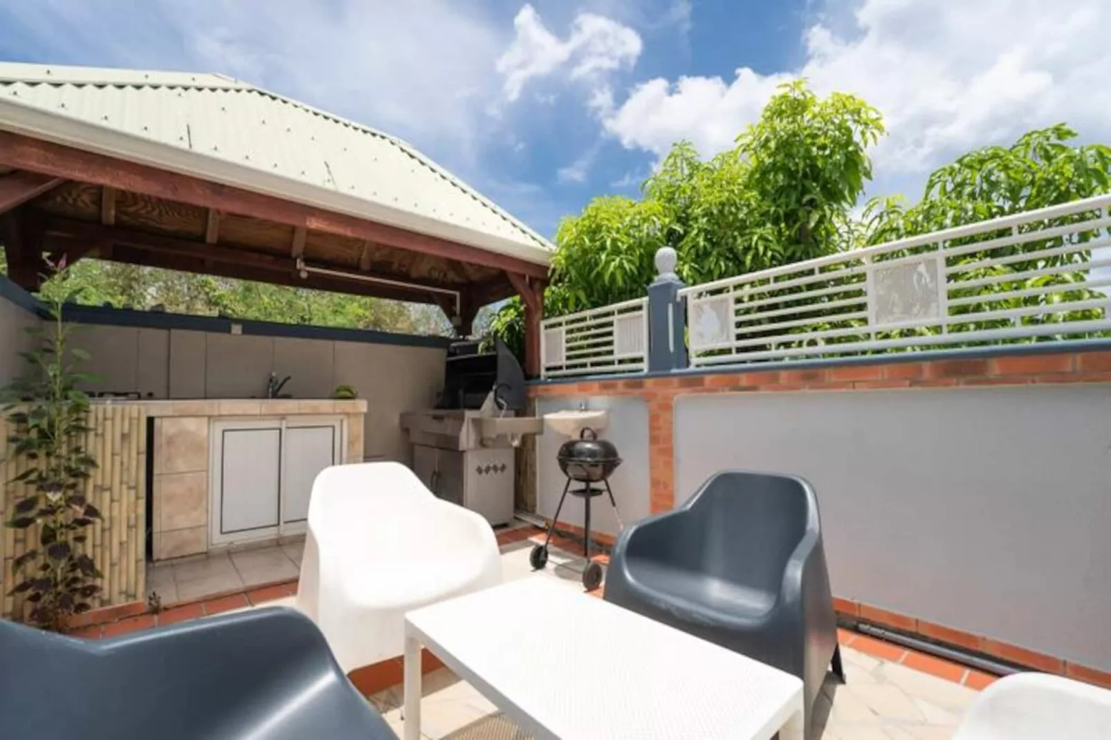 Villa Sun And Sea-Image-tags.