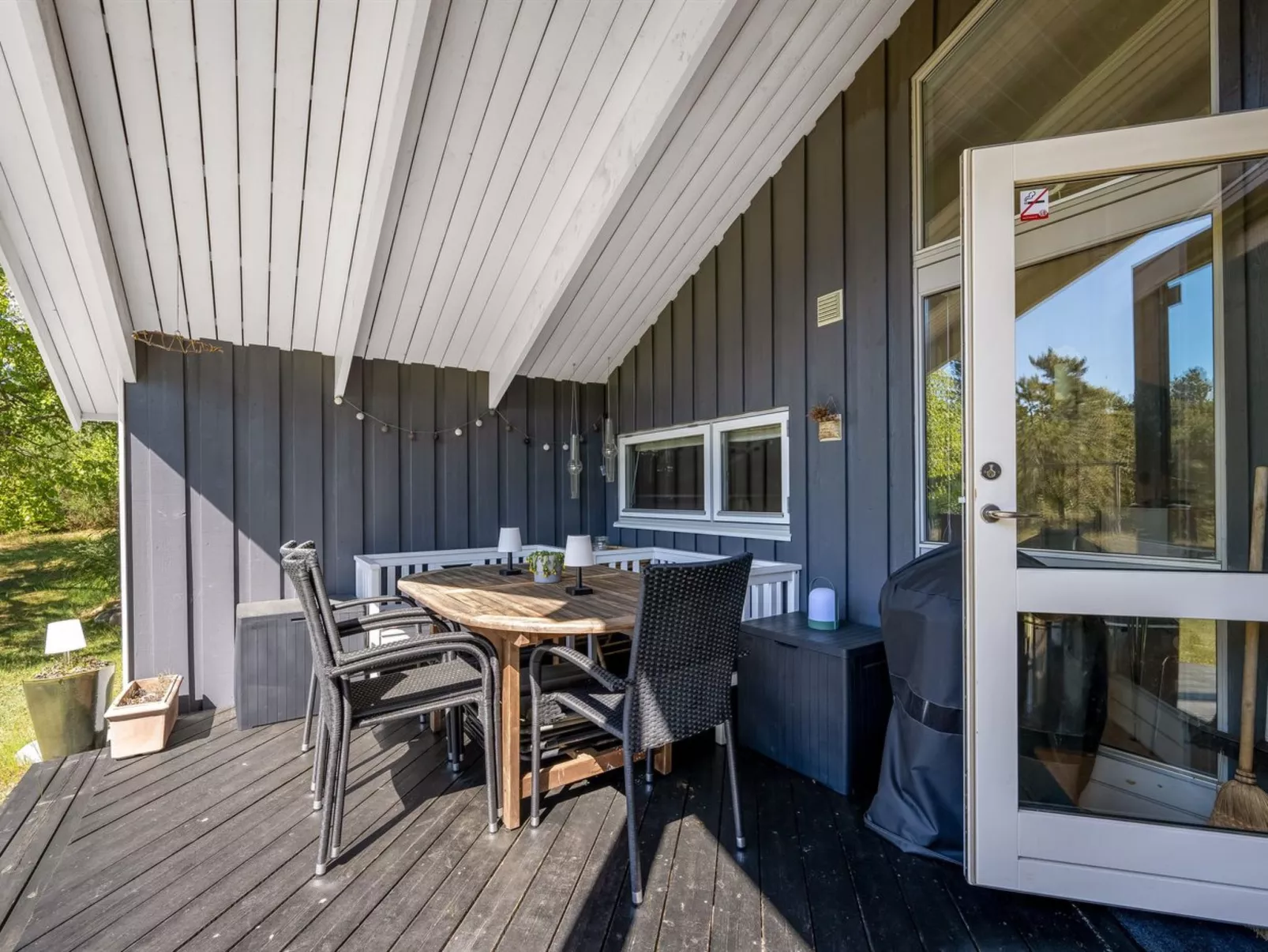 "Elba" - 275m to the fjord-Buiten