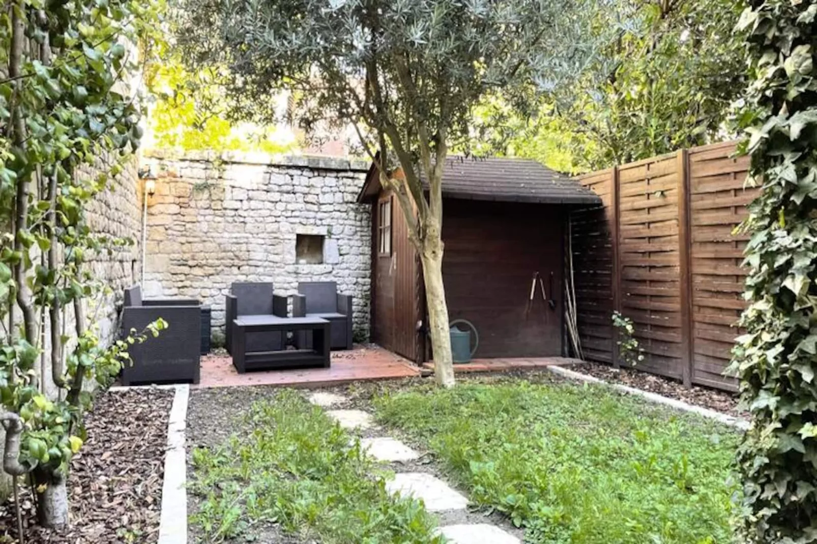 🌲 Le Jardin - Pl. St Sauveur - Hypercentre-Image-tags.