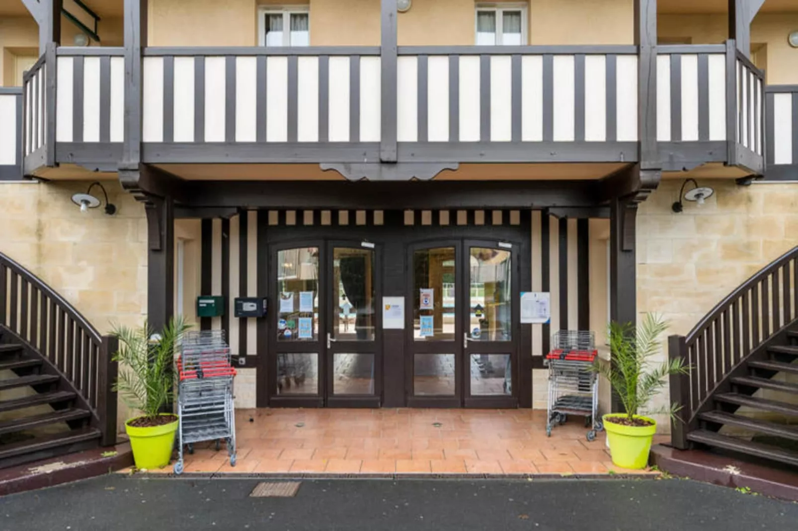 La Résidence du Golf - maeva Home-Buitenkant zomer