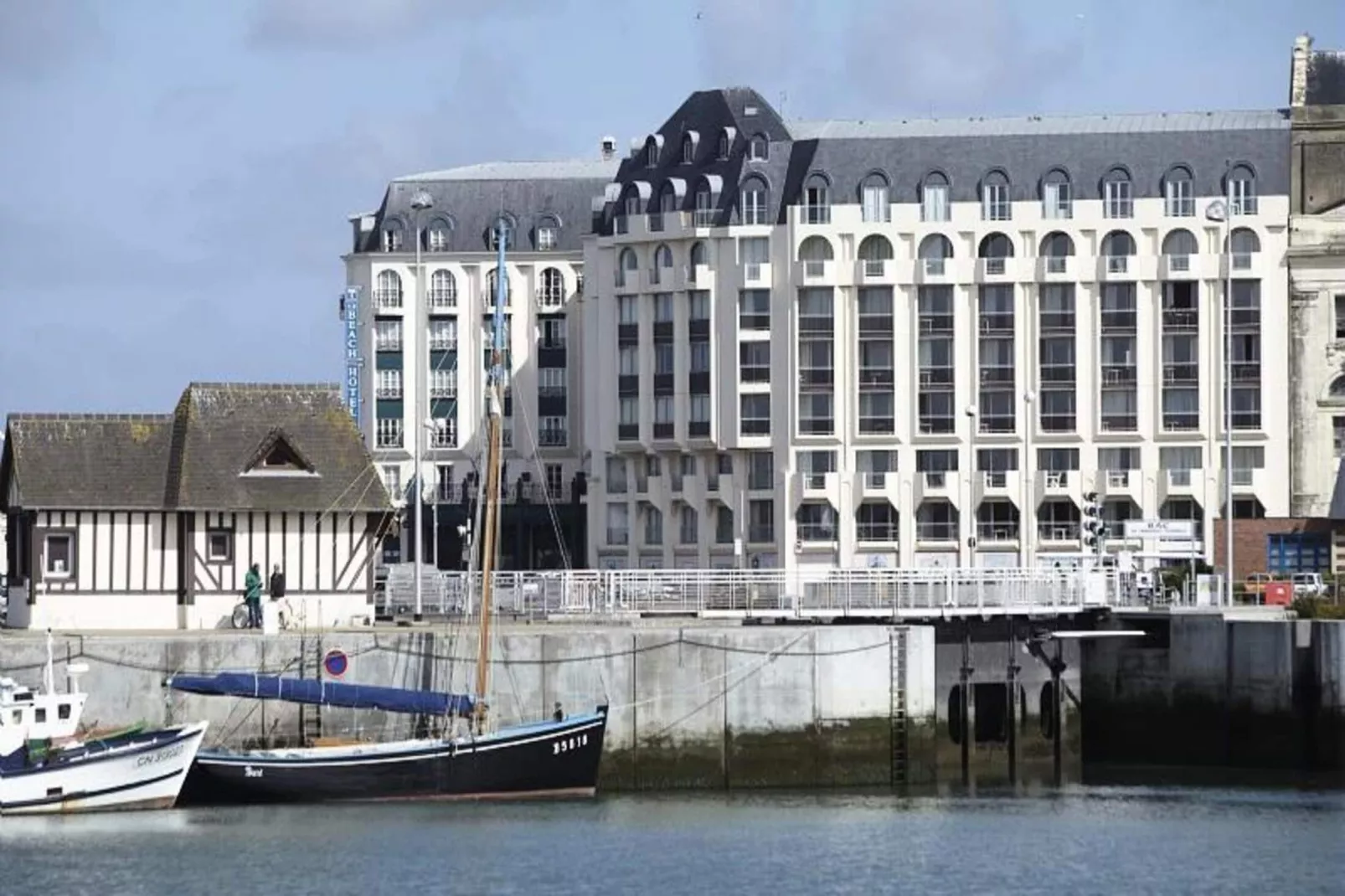 Résidence Le Beach - maeva Home-Buitenkant zomer