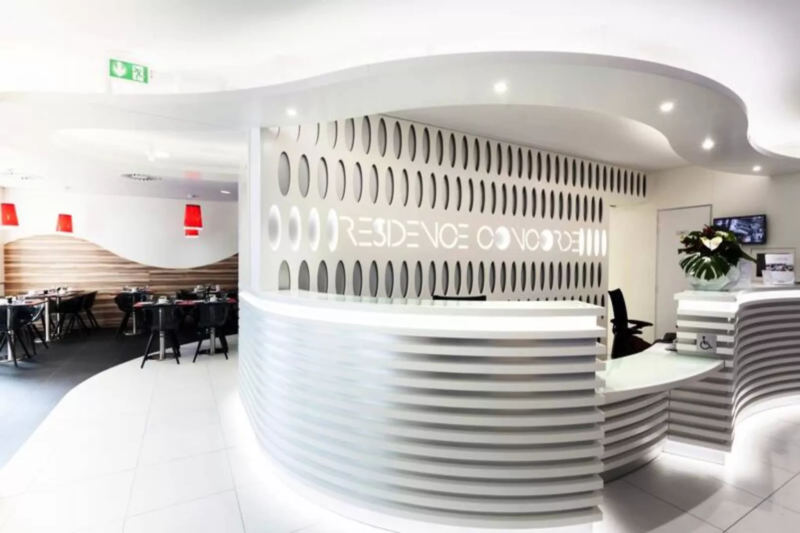 Néméa Appart'hôtel Résidence Toulouse Concorde****-Buitenkant zomer