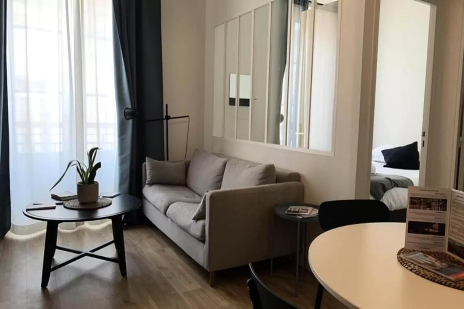 Appartement Lumineux &agrave La Pierre Bordelaise Plein Centre Pour 4 Personnes-Buitenkant zomer