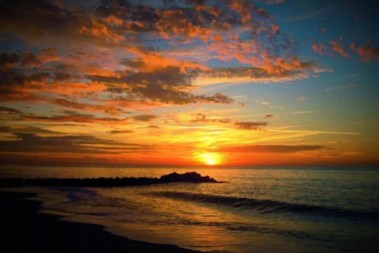 A Deux Pas De La Mer!-Image-tags.