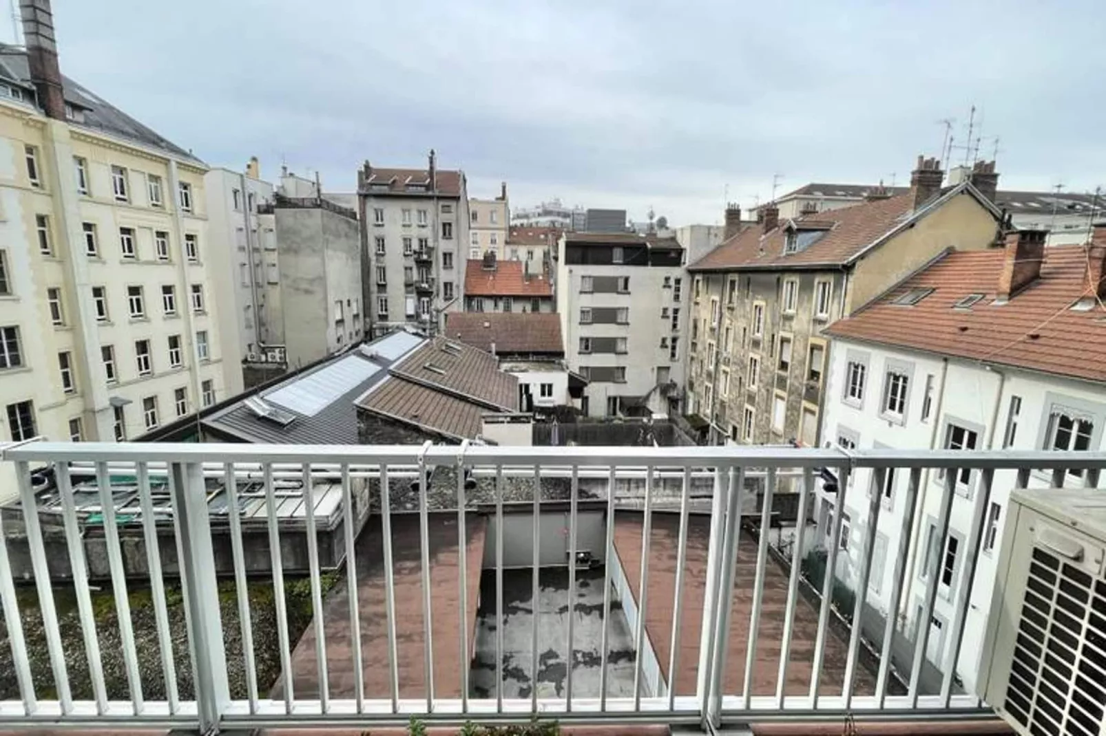 |chez Faffa 𓅂 | Spacieux T5 | Gare Sncf |-Terrasbalkon