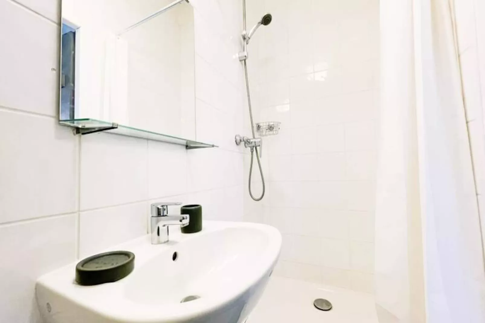 Le Paisible Studio En Hyper Centre 🤍-Image-tags.