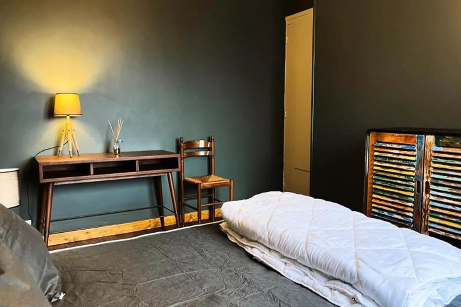 Le  Lumineux Et Confortable T4 Avec Vue🏔  - Alli&eacute;s-Slaapkamer