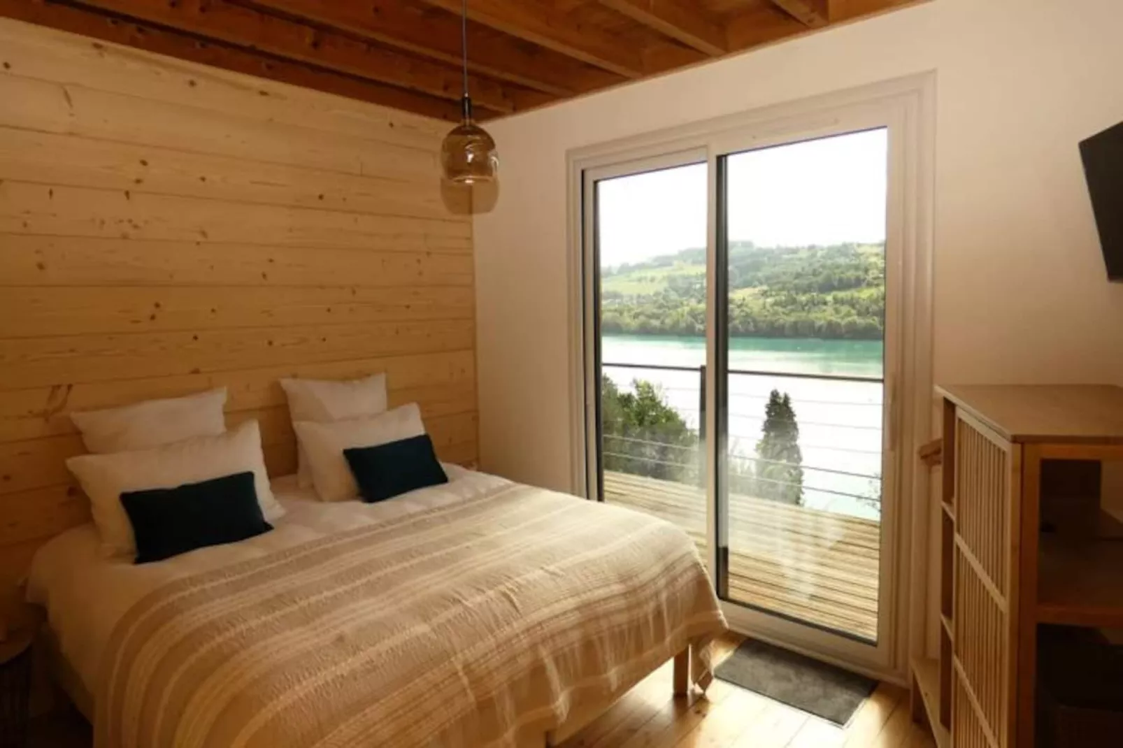 Seeblick Chalet Romantique Spa / Vue Lac-Image-tags.