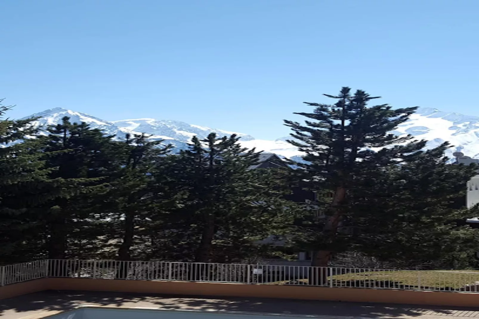 Résidence Midi-Uitzicht zomer