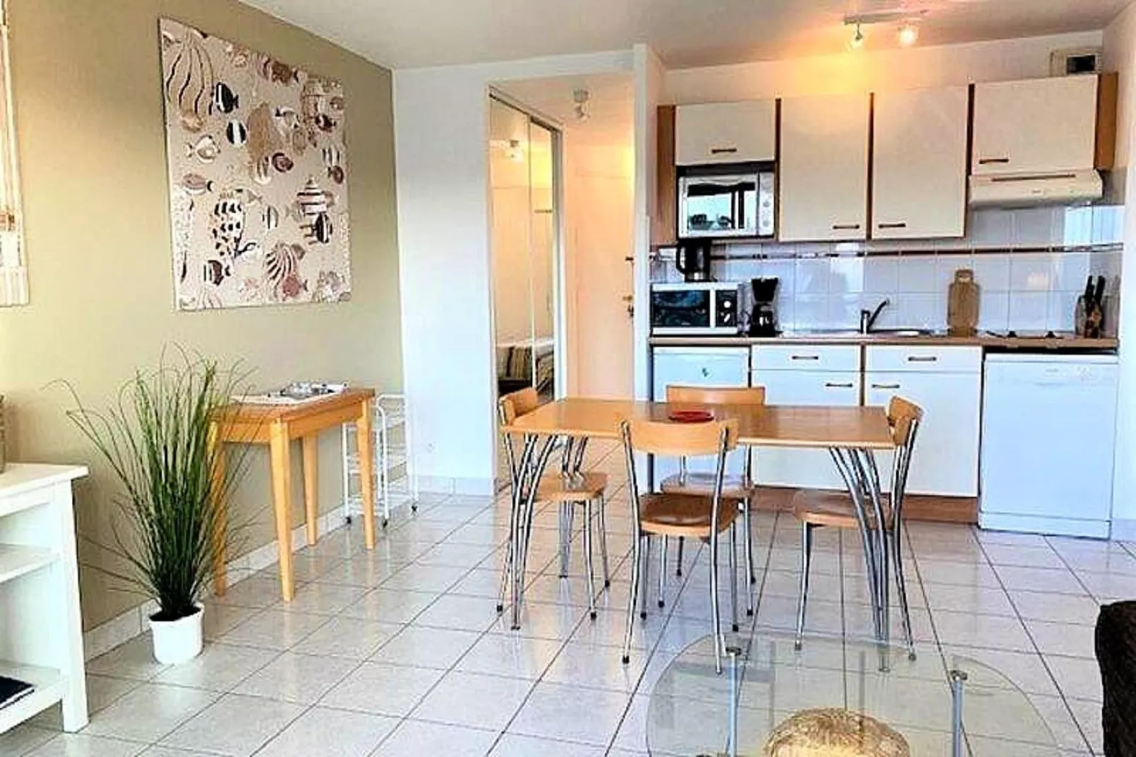 Résidence Les Pavois-Eetkamer