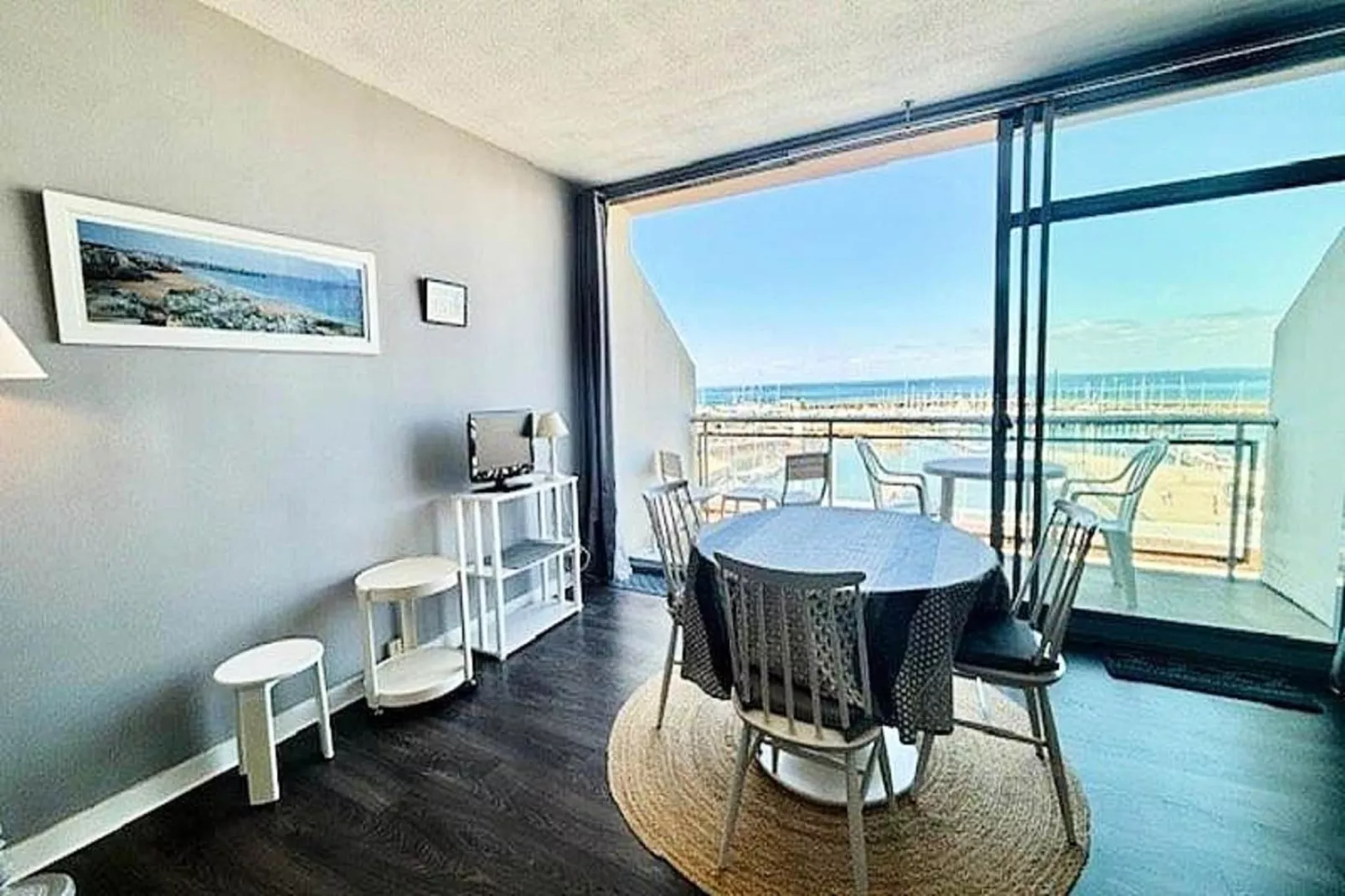 Résidence Le Mane-Eetkamer