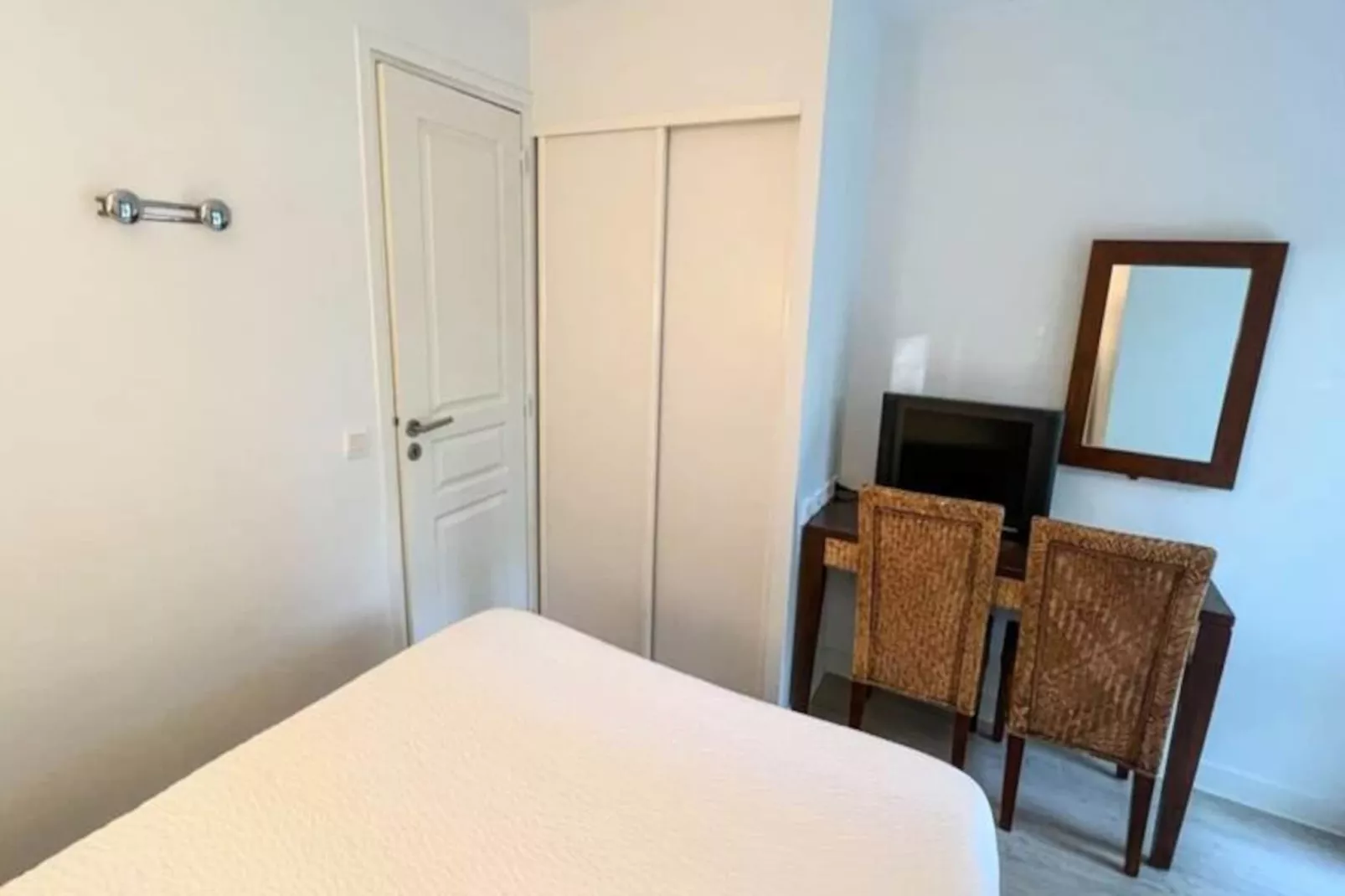 Résidence Appartement 6 Personnes Avec Piscine, Tennis Et Parking Gratuit 25-Image-tags.