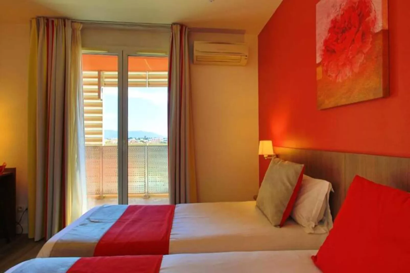 Appart'Hôtel Mer & Golf City Perpignan Centre***-Image-tags.