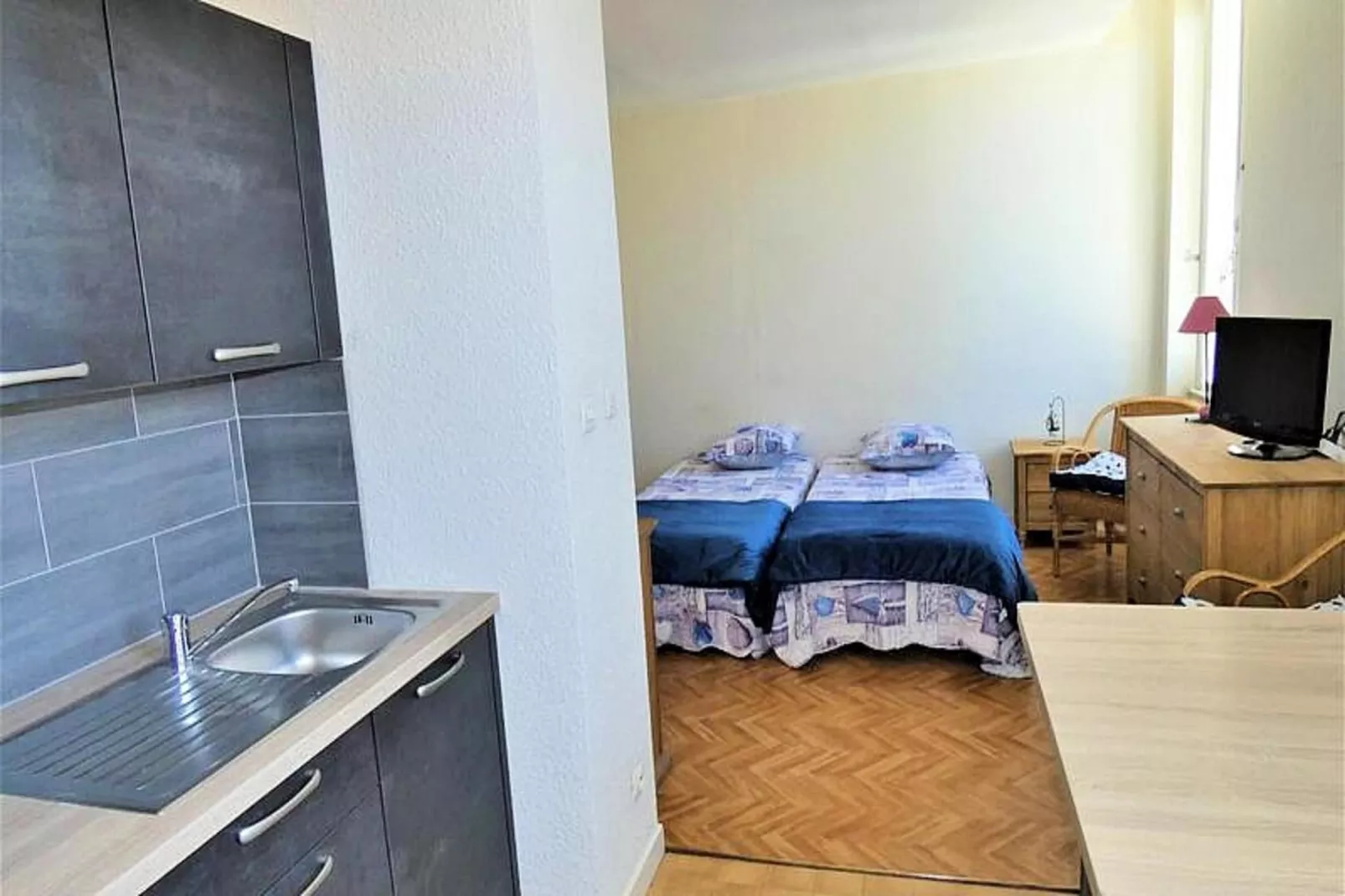 Résidence Le Juturna-Buitenkant zomer